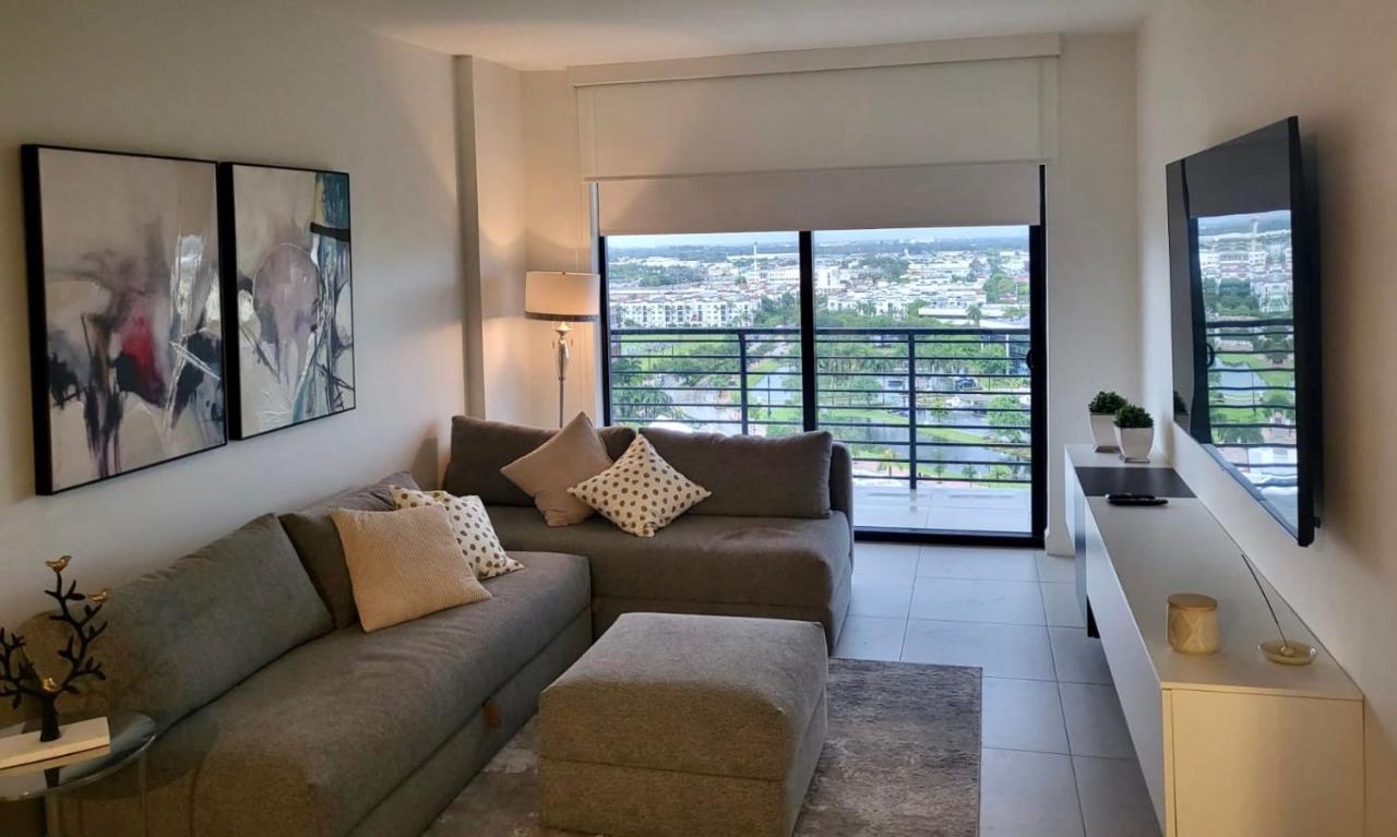 Downtown Doral, Florida. New Condo Style Resort. Екстер'єр фото